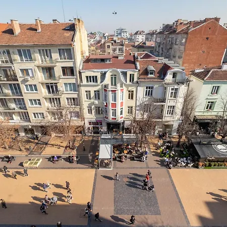 Lux 3bd-2ba On Vitosha Boulevard Apartment *